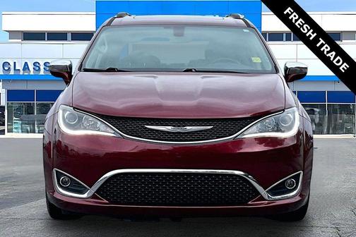 Velvet Red Pearlcoat 2020 Chrysler Pacifica Limited