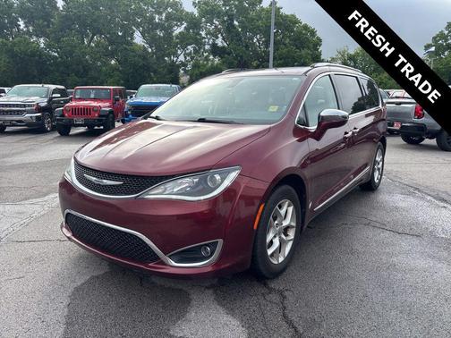 Velvet Red Pearlcoat 2020 Chrysler Pacifica Limited