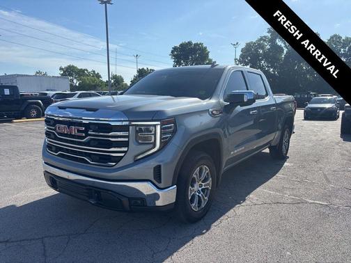 Sterling Metallic 2023 GMC Sierra 1500 SLT