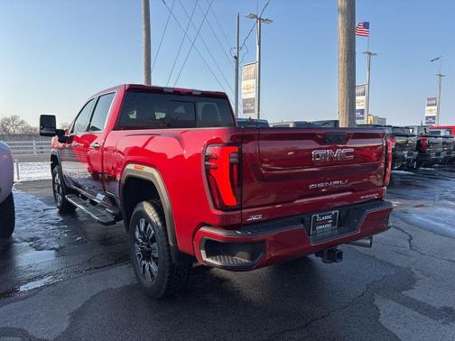 2024 GMC Sierra 2500 Denali