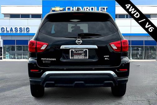 2019 Nissan Pathfinder SL