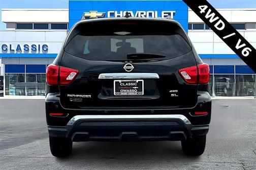 2019 Nissan Pathfinder SL