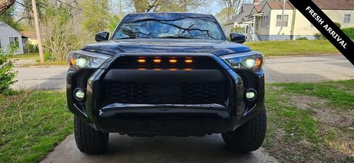 Midnight Black Metallic 2022 Toyota 4Runner SR5