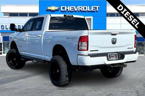 2021 RAM 2500 Big Horn Crew Cab 4x4 6'4' Box
