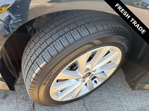 Midnight Black Metallic 2021 Toyota Camry LE