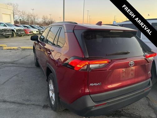 2021 Toyota RAV4 XLE