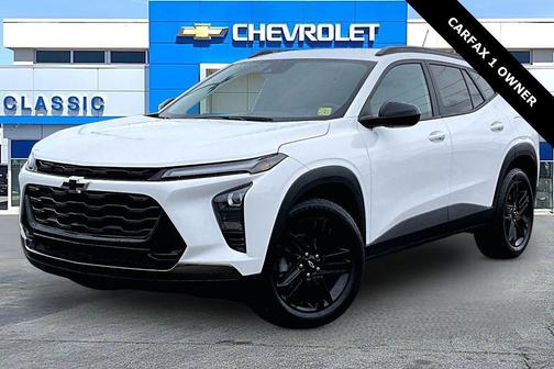Summit White 2025 Chevrolet Trax FWD ACTIV