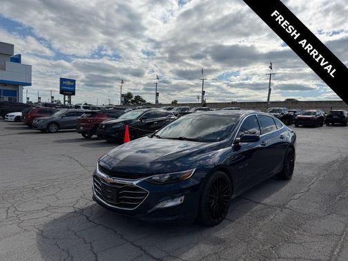 Northsky Blue Metallic 2022 Chevrolet Malibu FWD LT