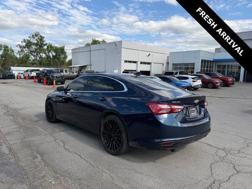Northsky Blue Metallic 2022 Chevrolet Malibu FWD LT