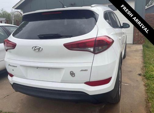 2017 Hyundai TUCSON SE