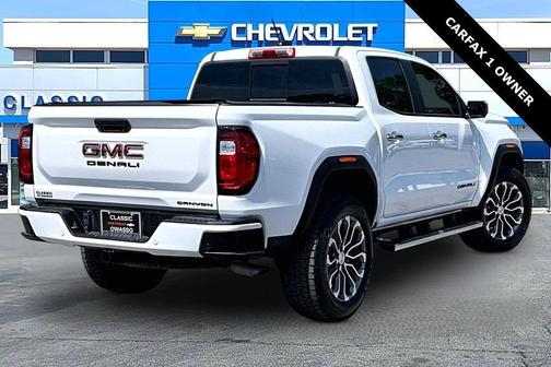 Summit White 2023 GMC Canyon Denali
