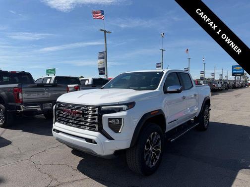Summit White 2023 GMC Canyon Denali