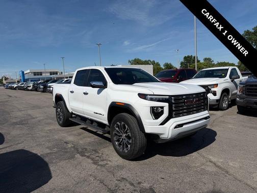 Summit White 2023 GMC Canyon Denali