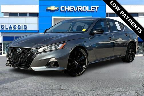 2022 Nissan Altima SR FWD