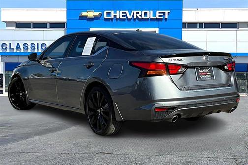 2022 Nissan Altima SR FWD