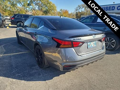 2022 Nissan Altima SR FWD