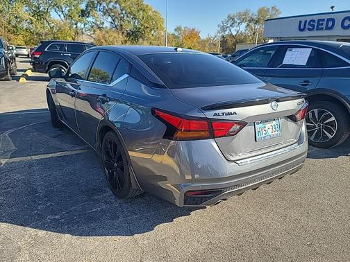 2022 Nissan Altima SR FWD