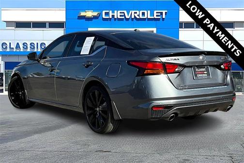 2022 Nissan Altima SR FWD