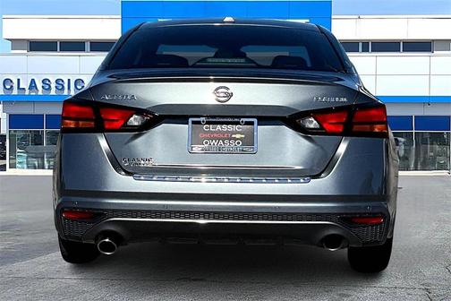 2020 Nissan Altima Platinum FWD