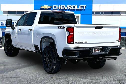 Summit White 2026 Chevrolet Silverado 2500 LT