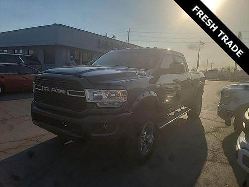 2019 RAM 2500 Big Horn Crew Cab 4x4 6'4' Box