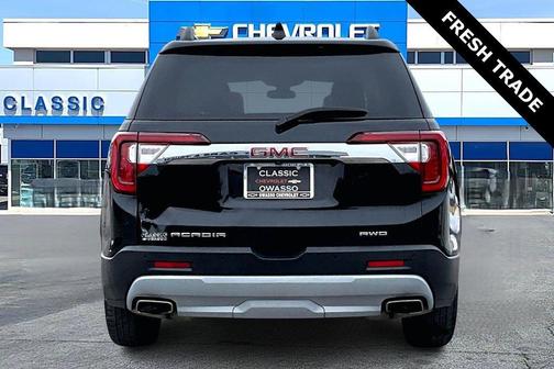 2023 GMC Acadia AWD SLT