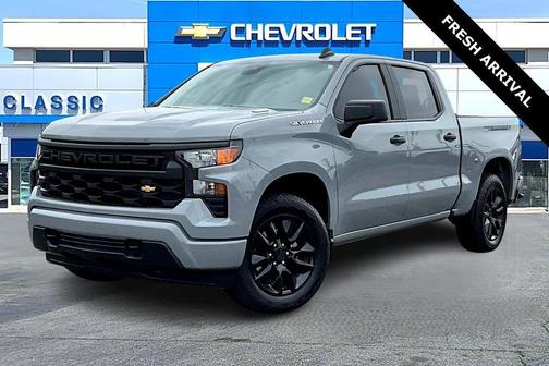 2025 Chevrolet Silverado 1500 Custom