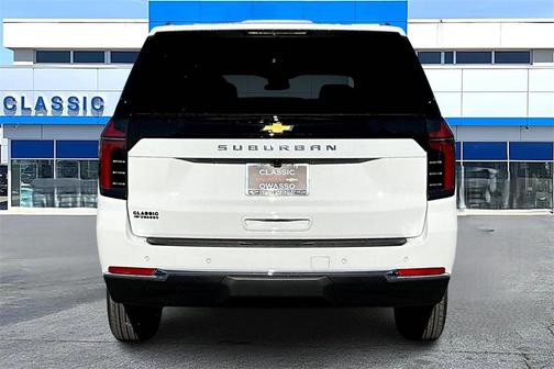 2026 Chevrolet Suburban LS