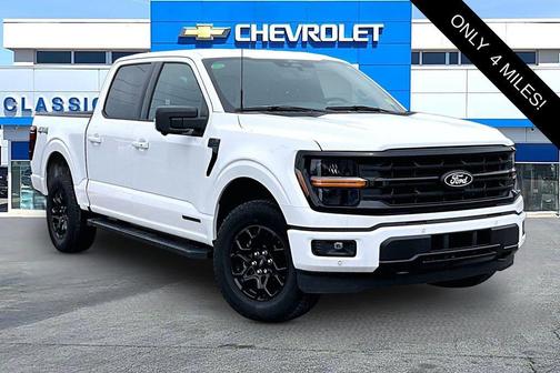 OXFORD WHITE 2025 Ford F-150 XLT