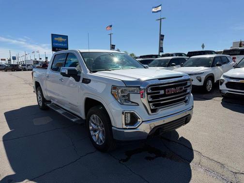 Summit White 2021 GMC Sierra 1500 SLT
