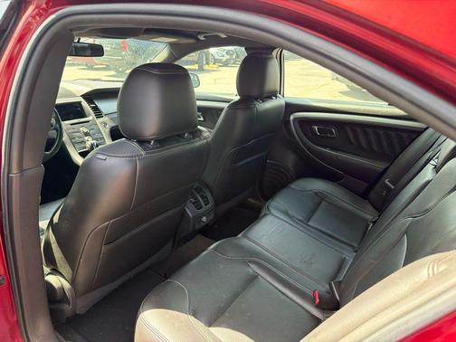 Ruby Red Metallic 2013 Ford Taurus SEL