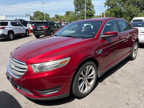 Ruby Red Metallic 2013 Ford Taurus SEL