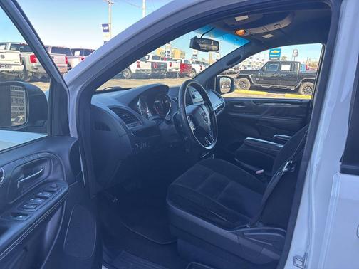 2016 Dodge Grand Caravan AVP/SE