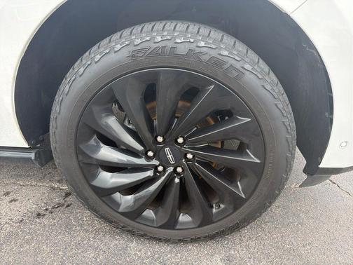 PRISTINE WHITE 2020 Lincoln Navigator Reserve