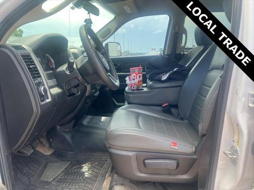 2018 RAM 3500 Tradesman Crew Cab 4x2 8' Box