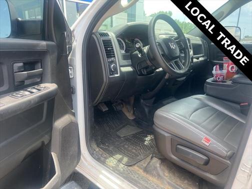 2018 RAM 3500 Tradesman Crew Cab 4x2 8' Box