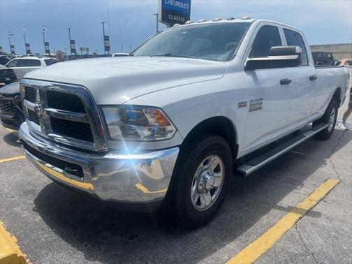 2018 RAM 3500 Tradesman Crew Cab 4x2 8' Box
