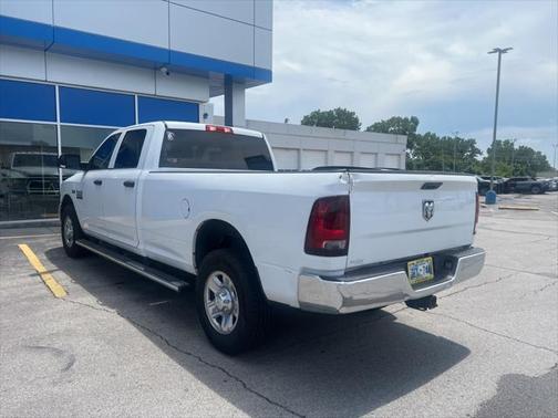 2018 RAM 3500 Tradesman Crew Cab 4x2 8' Box