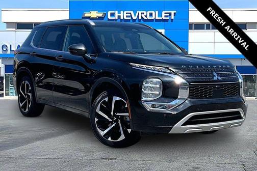 Black Diamond 2024 Mitsubishi Outlander SEL