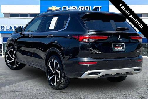Black Diamond 2024 Mitsubishi Outlander SEL