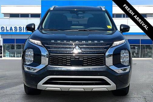Black Diamond 2024 Mitsubishi Outlander SEL