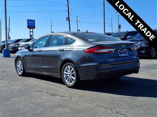2020 Ford Fusion SE