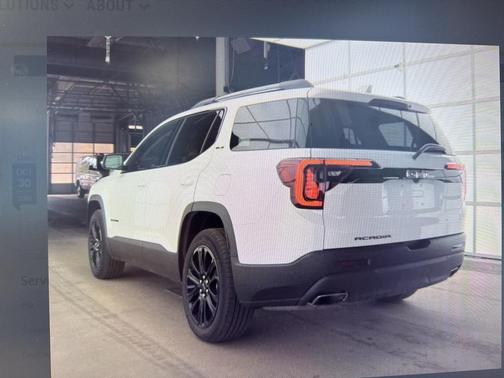 2023 GMC Acadia FWD SLE