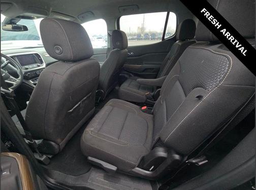 2023 GMC Acadia AWD SLE