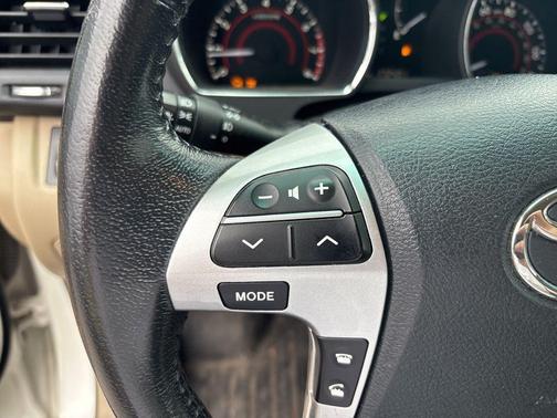 Blizzard Pearl 2012 Toyota Highlander Limited