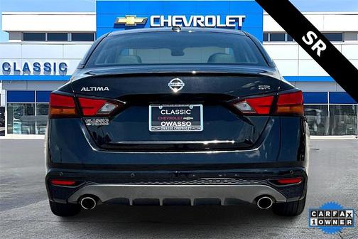 2021 Nissan Altima SR FWD