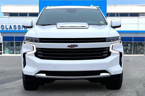 Summit White 2023 Chevrolet Suburban 4WD High Country