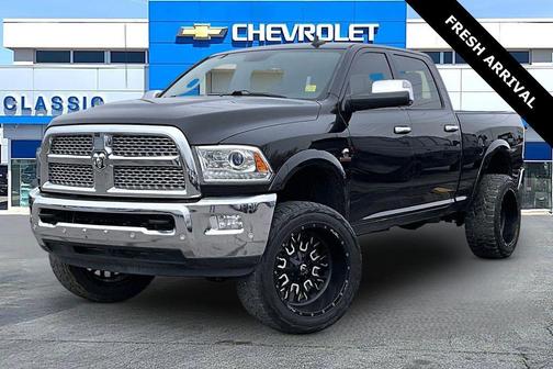 2017 RAM 2500 Laramie Crew Cab 4x4 6'4' Box