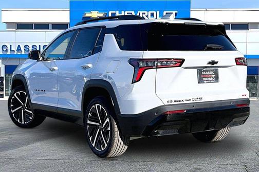 Polar White Tricoat 2026 Chevrolet Equinox AWD RS