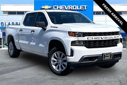 Summit White 2020 Chevrolet Silverado 1500 Custom